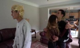 弟弟的女朋友在线观看,在线观看的甜蜜瞬间