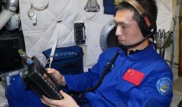 宇航员家庭爆料视频,揭秘太空英雄背后的温馨瞬间